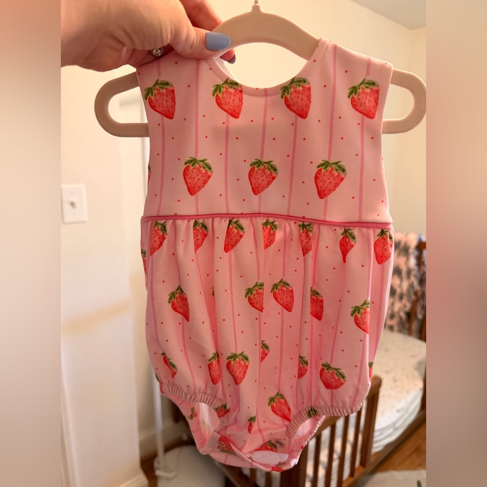 James & Lottie strawberry bubble